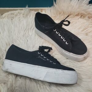 Superga women's canvas platform sneaker black size 8.5